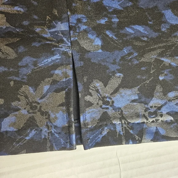 Carmen Marc Valvo Women Floral Pencil Skirt Size Large - Picture 3 of 8
